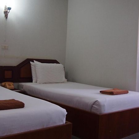 Imperial Sakon Hotel สกลนคร ภายนอก รูปภาพ