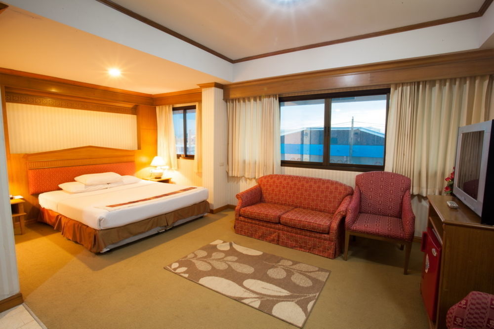 Imperial Sakon Hotel สกลนคร ภายนอก รูปภาพ