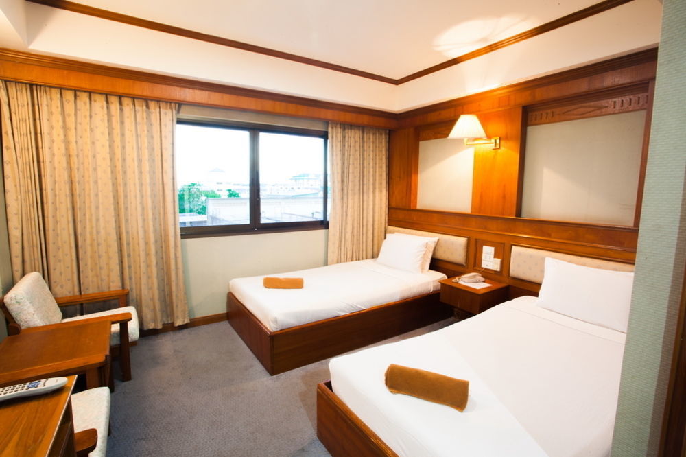 Imperial Sakon Hotel สกลนคร ภายนอก รูปภาพ