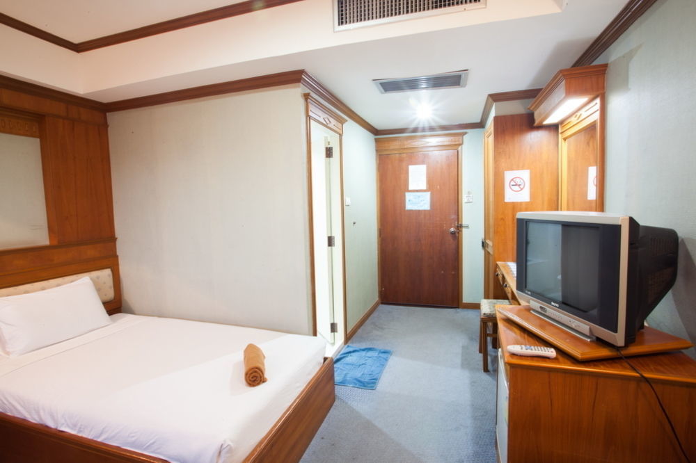 Imperial Sakon Hotel สกลนคร ภายนอก รูปภาพ