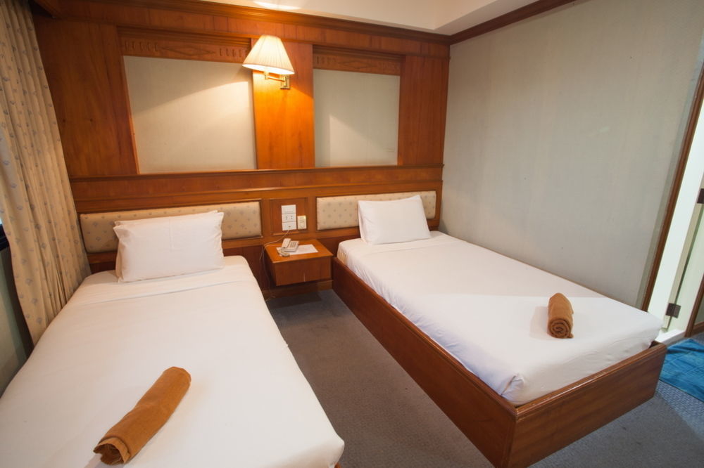 Imperial Sakon Hotel สกลนคร ภายนอก รูปภาพ