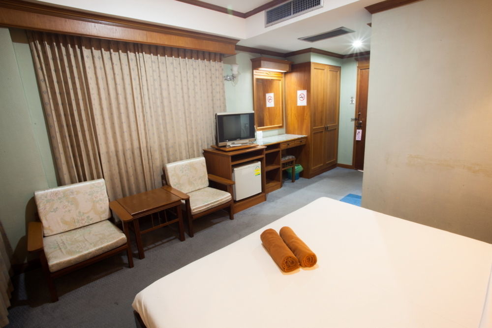 Imperial Sakon Hotel สกลนคร ภายนอก รูปภาพ