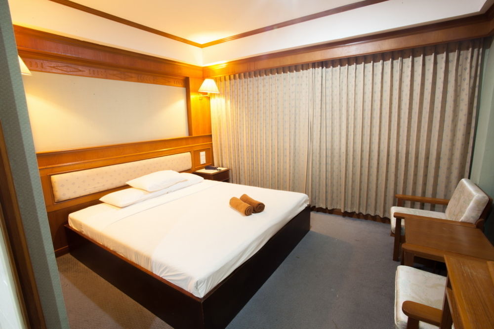 Imperial Sakon Hotel สกลนคร ภายนอก รูปภาพ