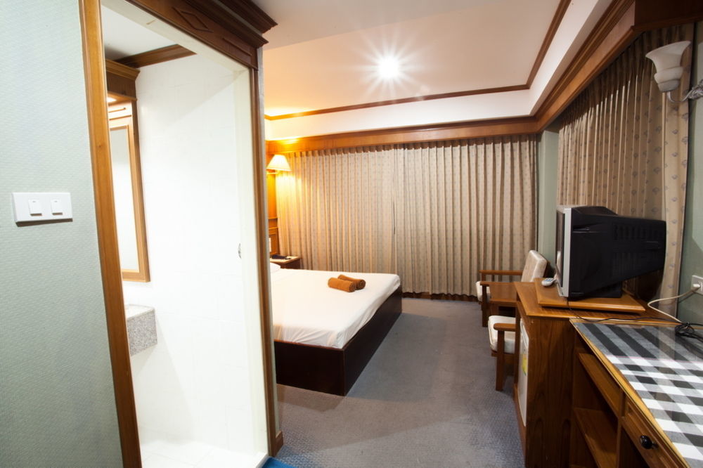 Imperial Sakon Hotel สกลนคร ภายนอก รูปภาพ