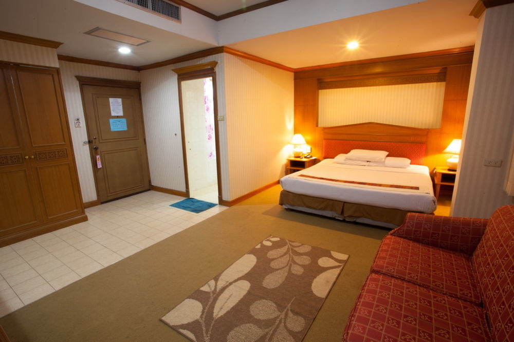 Imperial Sakon Hotel สกลนคร ภายนอก รูปภาพ