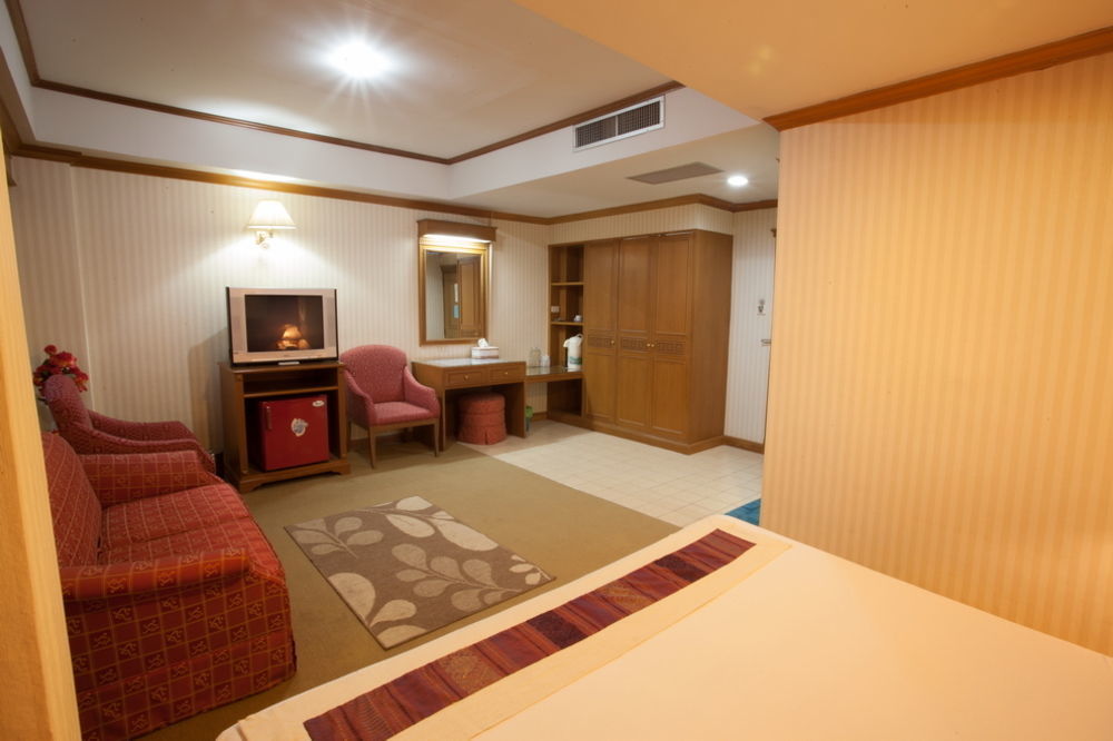 Imperial Sakon Hotel สกลนคร ภายนอก รูปภาพ
