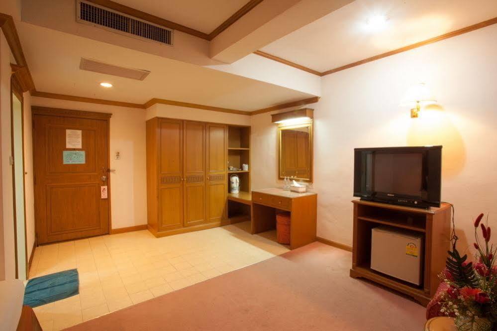 Imperial Sakon Hotel สกลนคร ภายนอก รูปภาพ